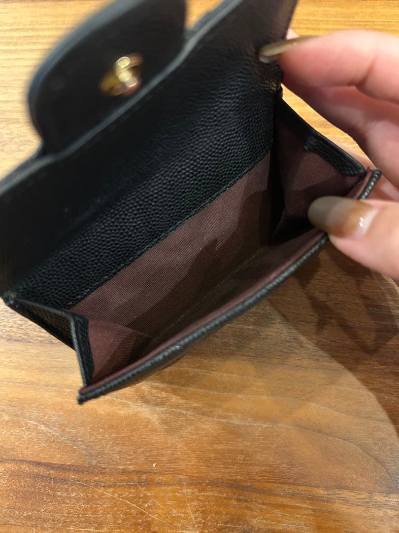 三つ折り 財布 CHANEL 黒