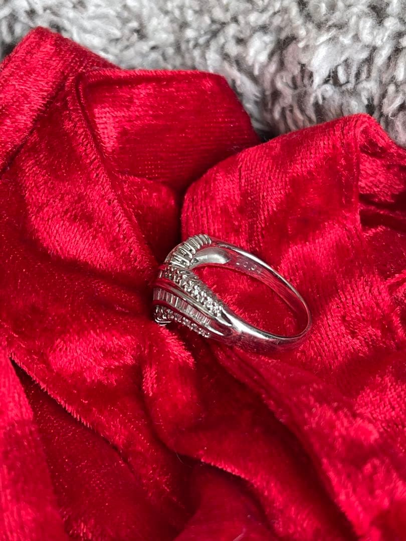 ⭐︎ プラチナ900 バケットダイヤ　リング