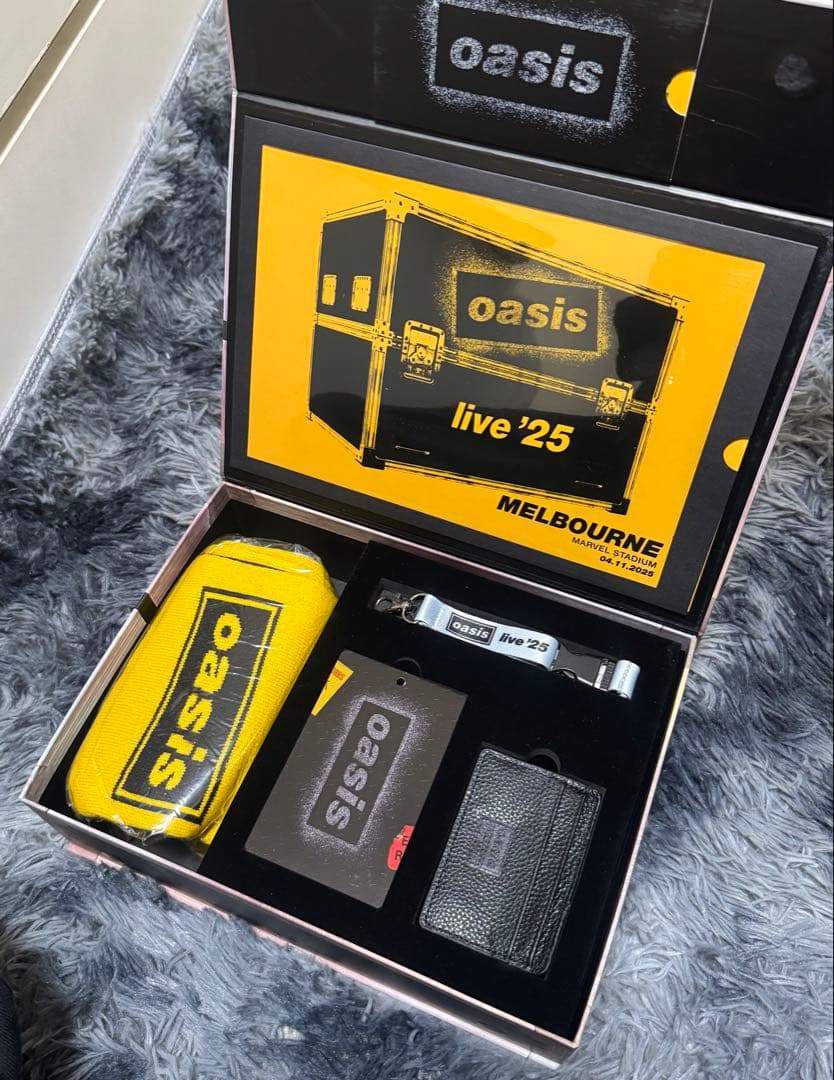 y*a様 oasis live '25 Melbourne VIP グッズセット