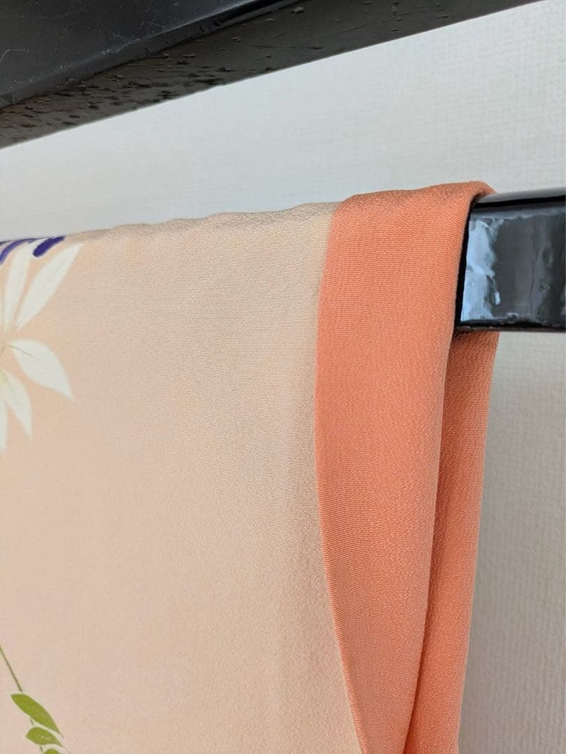 は*ー様 振袖 裄67 作家物 セミアンティーク 一つ紋 青海波に花柄金彩正絹T