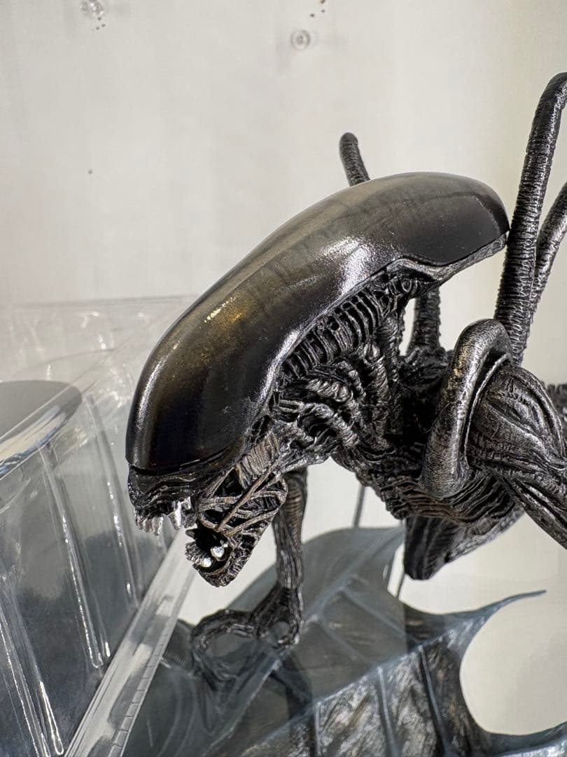 ネカ　エイリアン　ウォーリア　豆魚雷