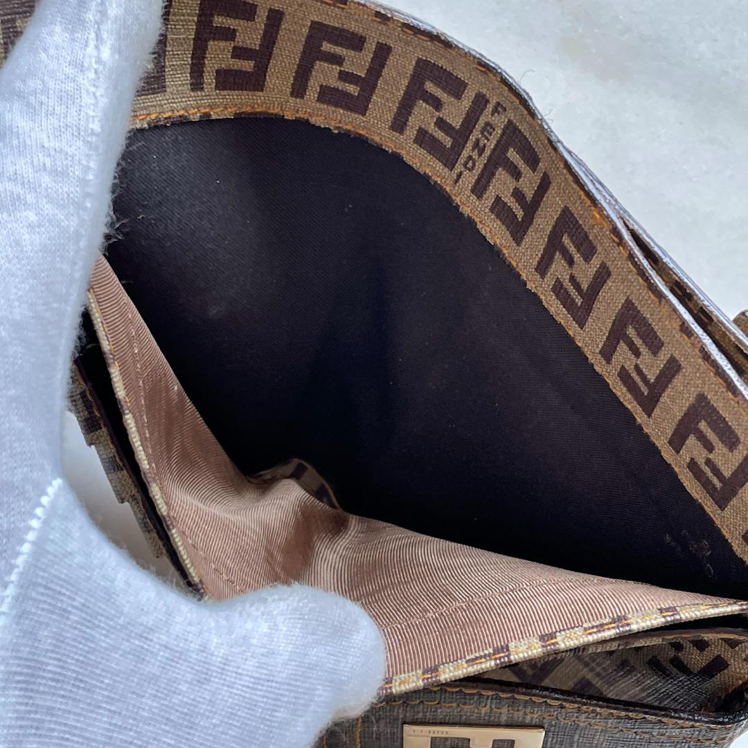 ■594 FENDI フェンディ FFズッカ柄 折り財布 ブラウン 茶 希少品