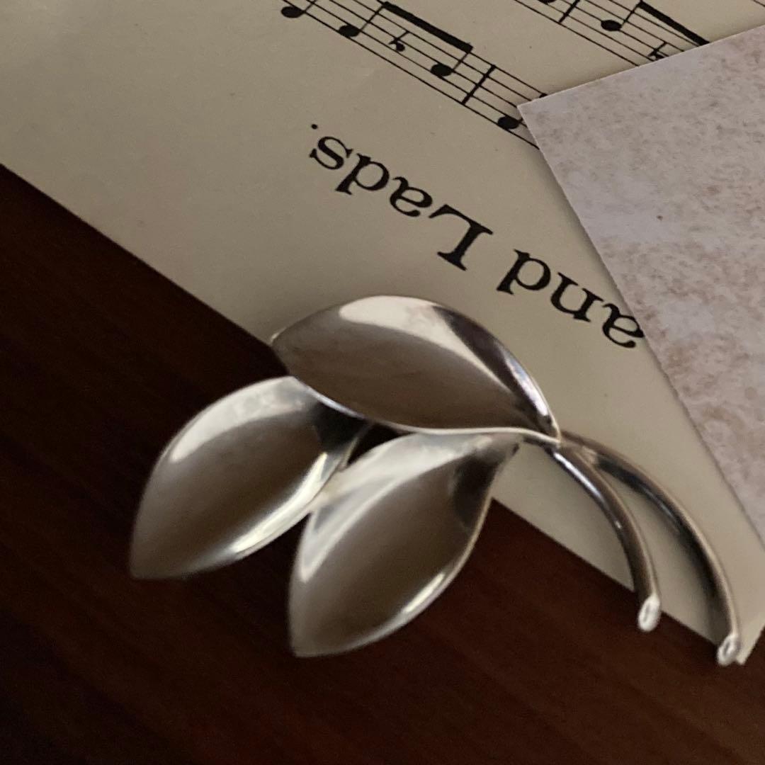 ヴィンテージ＊A&K ブローチ　リーフ　シルバー　北欧　アンティーク