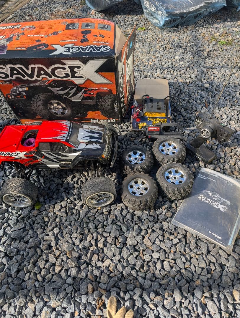 【ジャンク、現状渡し】Savage X ガソリンエンジンRCカー
