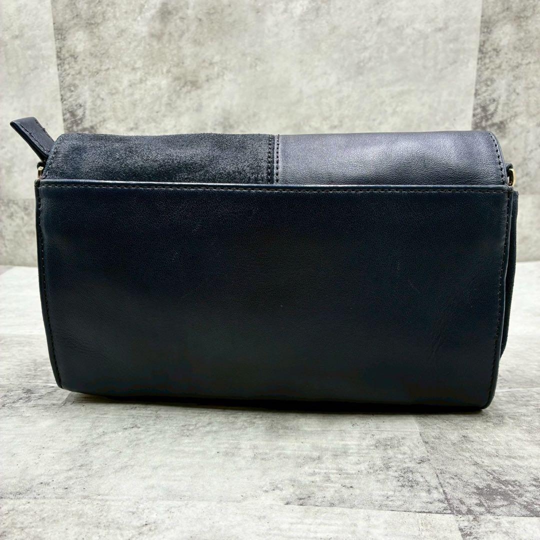 極美品 トリーバーチ エンボス デカロゴ チェーン ショルダーバッグ 斜め掛け