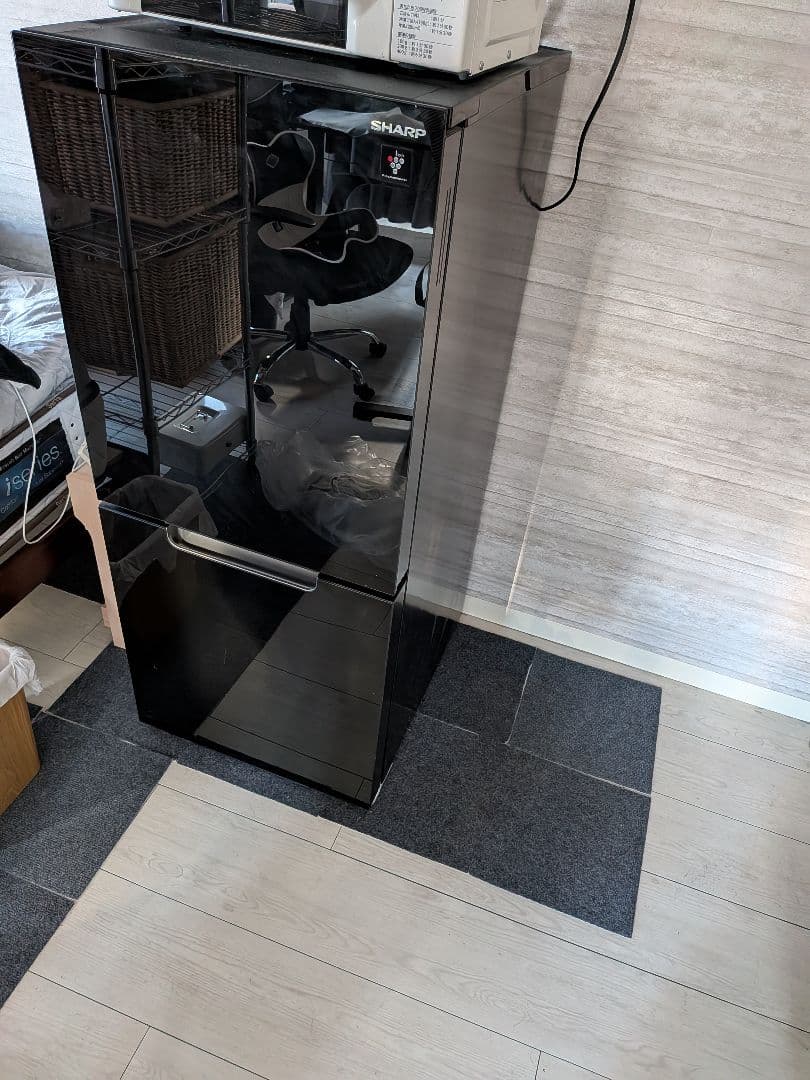 SHARP ブラック冷蔵庫 引き出し式冷凍庫つけかえどっちも扉
