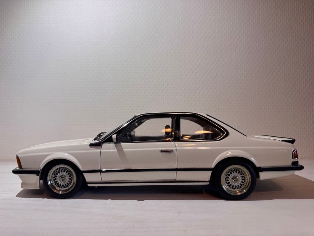 BMW M 635 CSi 1/18 ミニカー