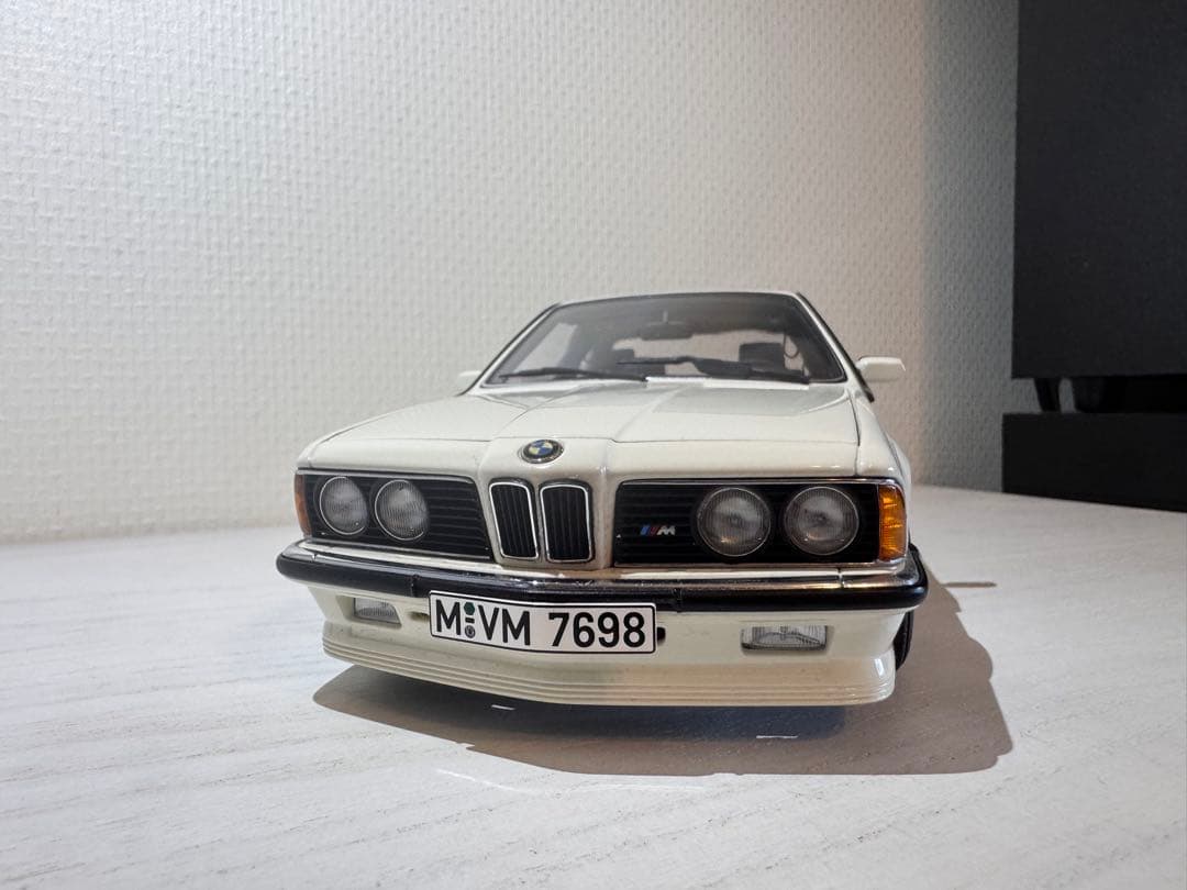 BMW M 635 CSi 1/18 ミニカー