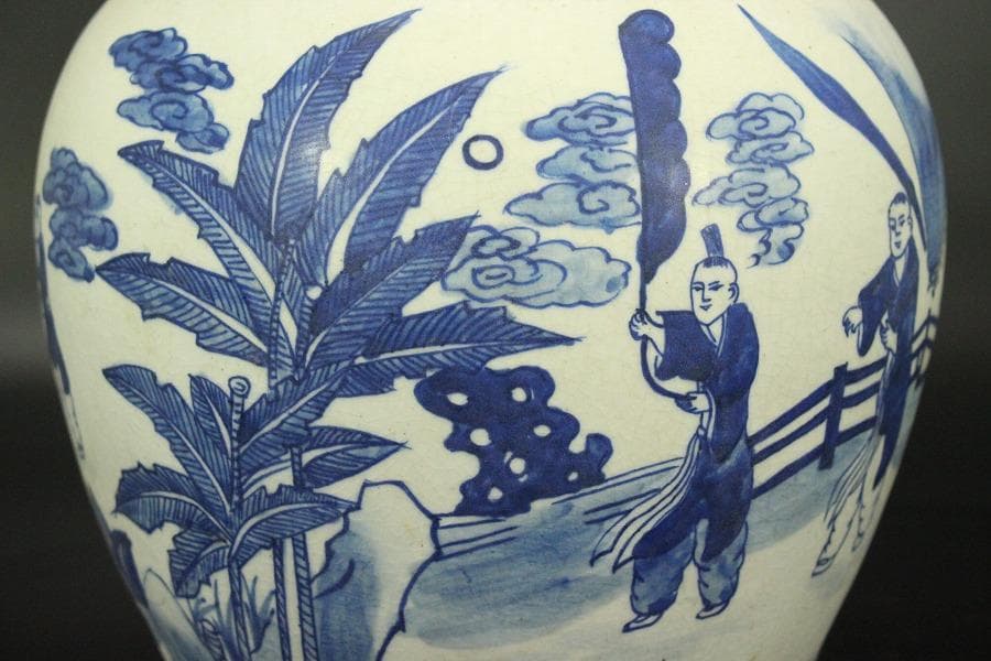 中国美術 青花 宮廷人物紋 蓋壷 高25.5cm(LC209)