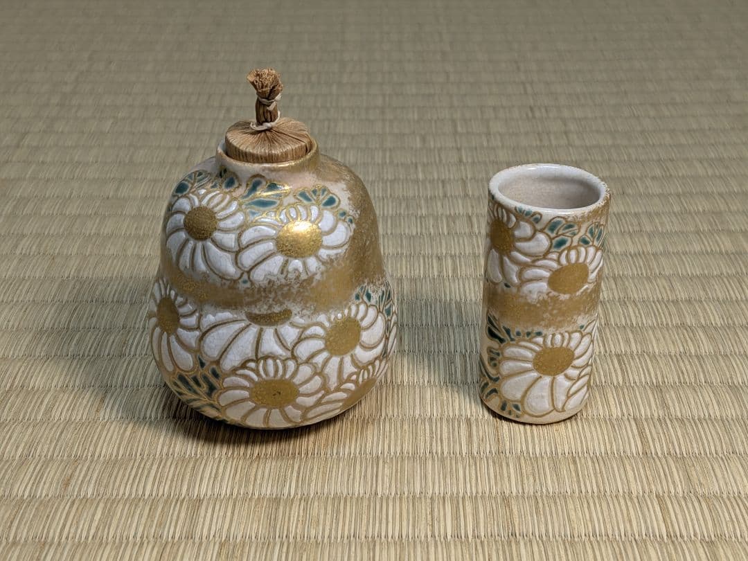 真葛香斎　糸巻蓋置＆久世久宝振出、茶巾筒