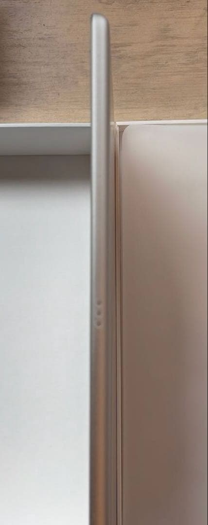 iPad シルバー　ジャンク　第9世代