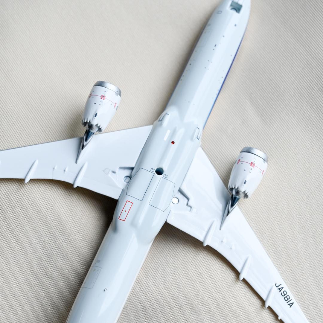 ANA 全日空 B787-10 ギア着脱可 JA981A 1/400