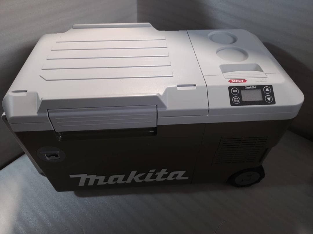 マキタ充電式保冷温庫　CW-001G　動作品