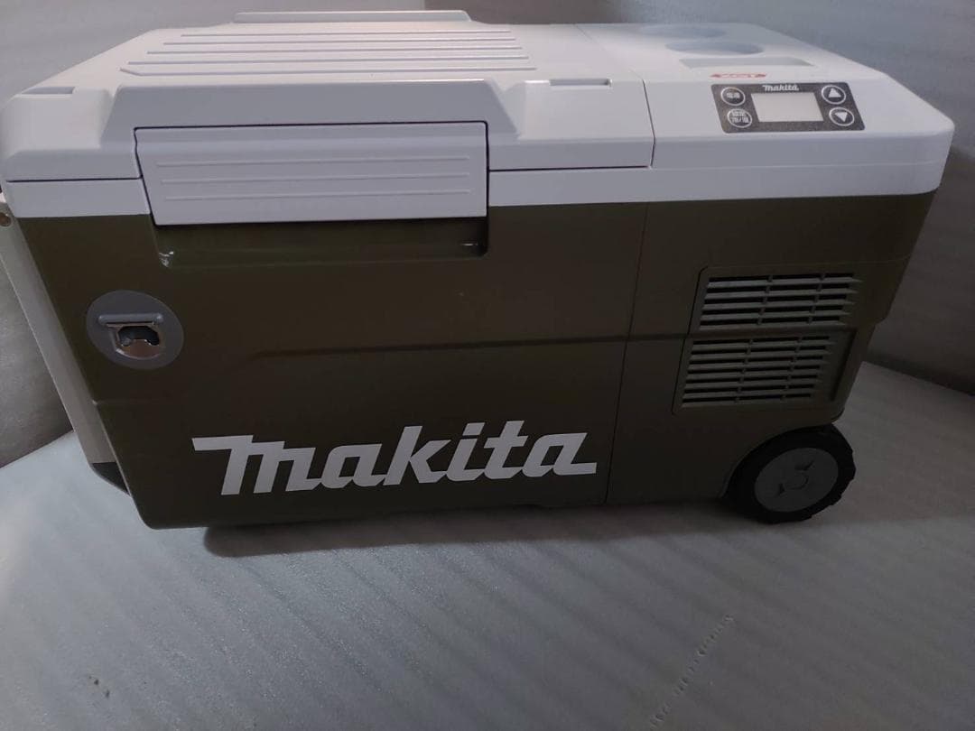 マキタ充電式保冷温庫　CW-001G　動作品