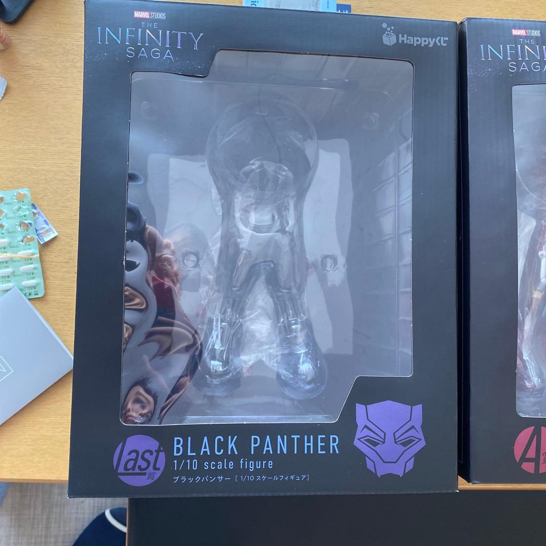 Happyくじ　A賞　アイアンマン　ラストワン賞　ブラックパンサー　フィギュア