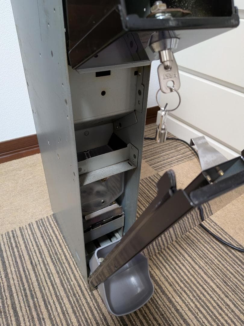 中古 動作確認済 良品 両替機 グローリー EMS-7F カギ付 100V