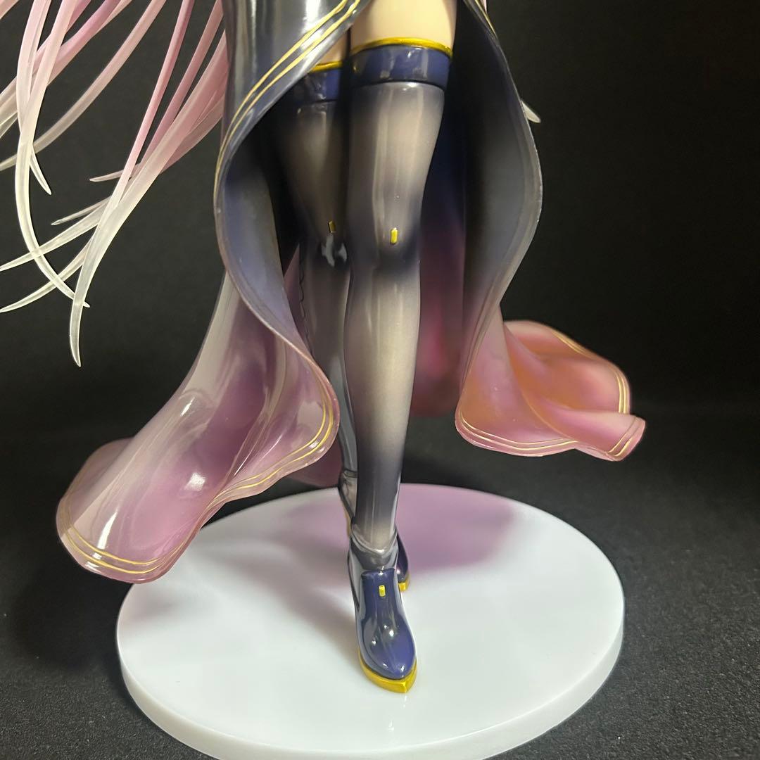 FREEing 巡音ルカ V4X 1/4フィギュア フリーイング スケール