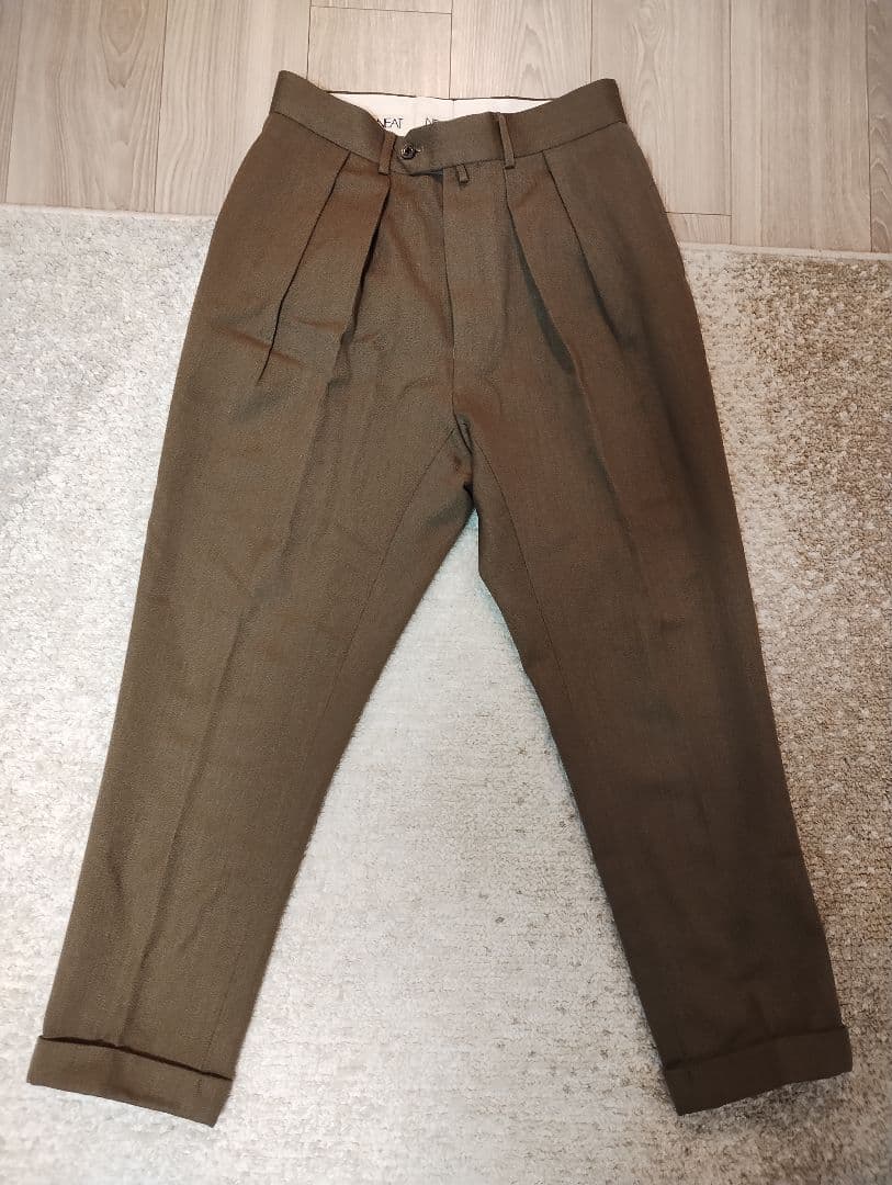 NEAT ニート 44 秋冬　テーパード　カーキ
