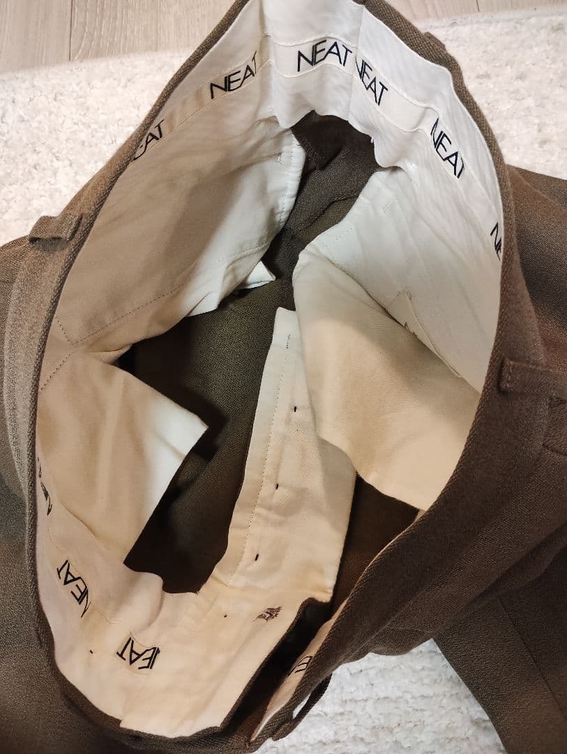 NEAT ニート 44 秋冬　テーパード　カーキ
