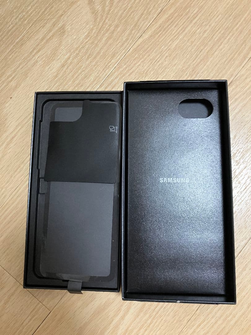 Galaxy Z Flip6（あゆ☆プロフは出品者様も必読☆要取引連絡）