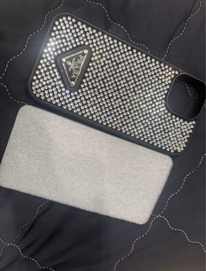 PRADA ストーン装飾 iPhoneケース