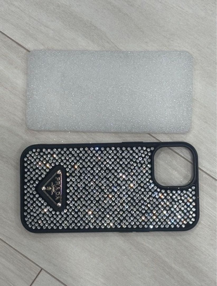 PRADA ストーン装飾 iPhoneケース