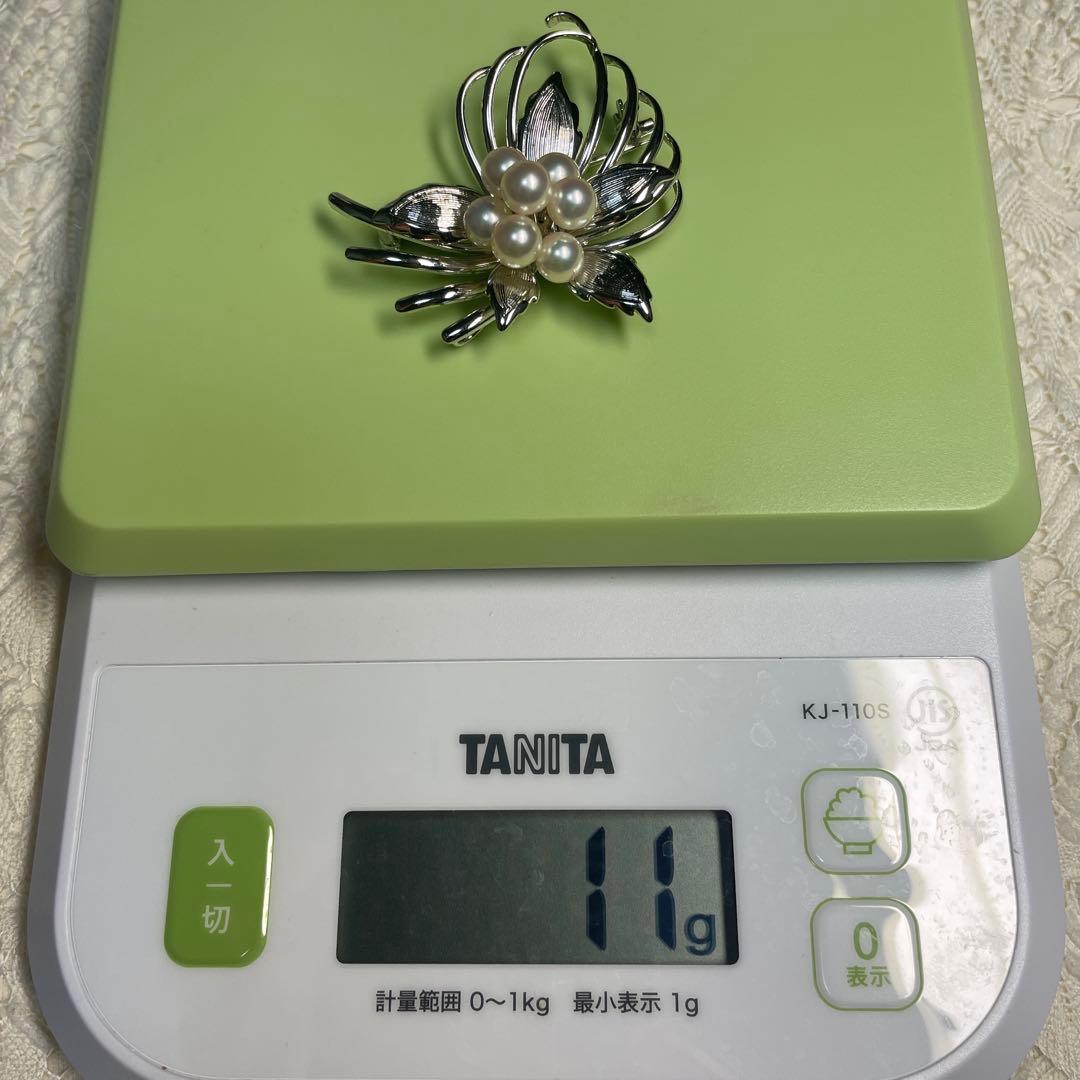 アコヤ本真珠　ブローチ