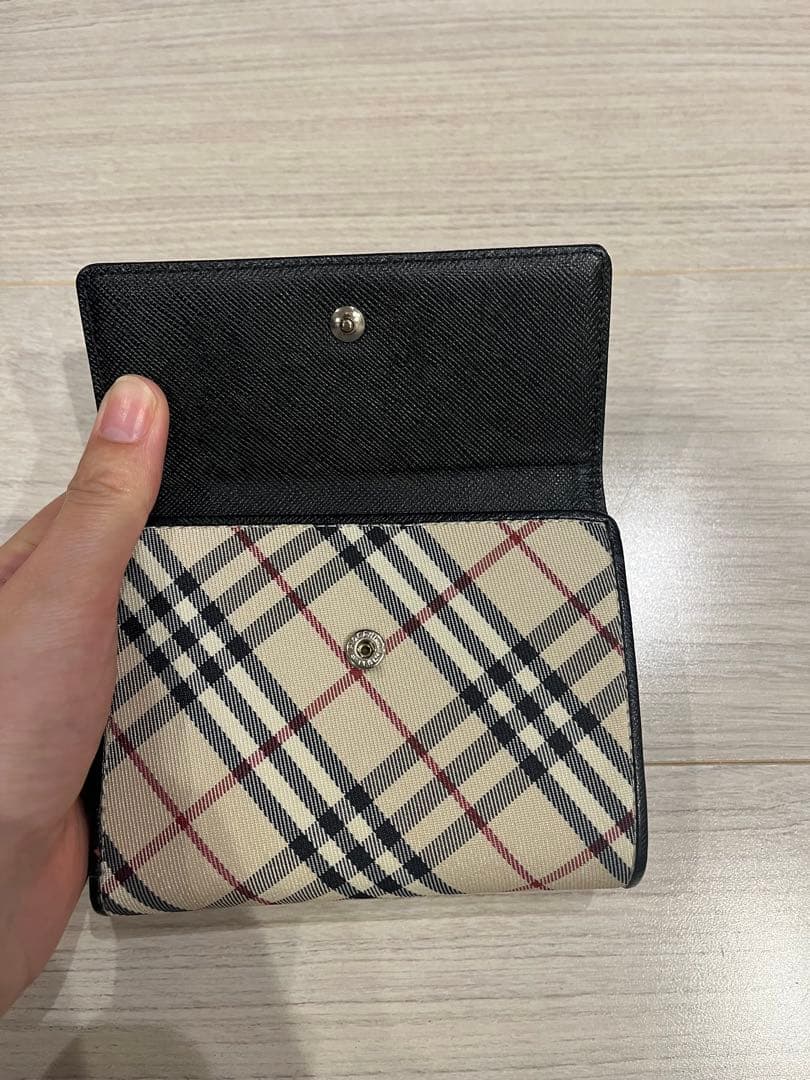 Burberry バーバリー　折り財布　三つ折り財布 ノバチェック 男女兼用