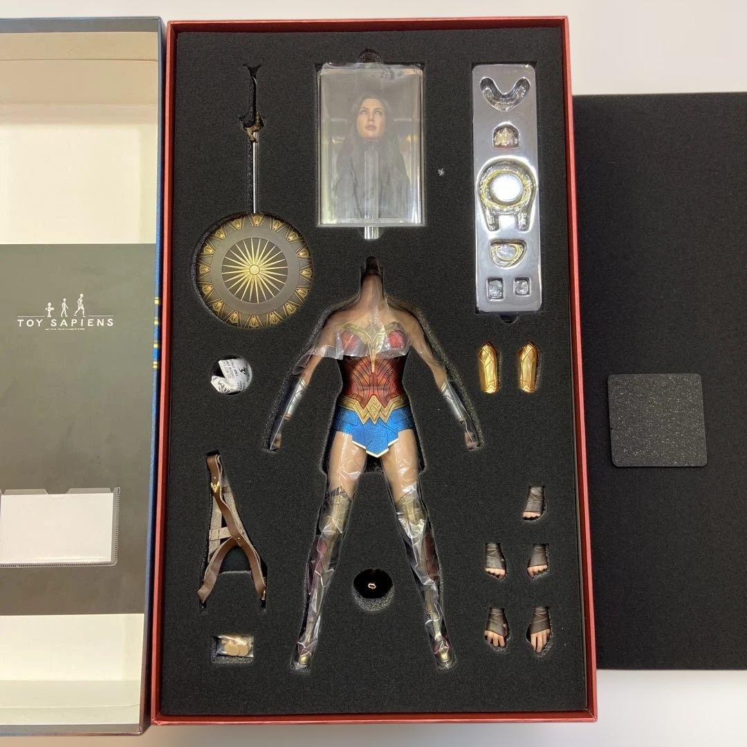 【未使用品】ホットトイズ ワンダーウーマン ワーナー100周年 MMS698