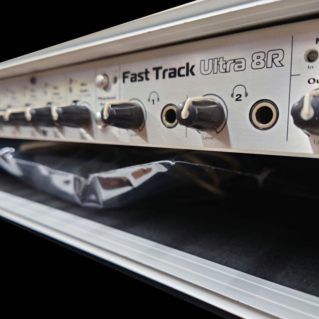 M-AUDIO Fast Track Ultra 8Rオーディオインターフェイス