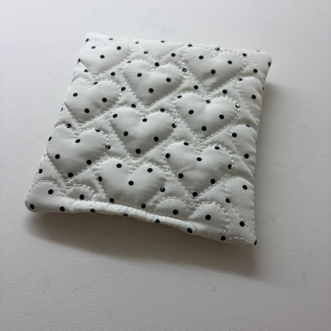 【再入荷】バインダーカバー　ハートドット　A6 ティーコースター付　韓国　貯金