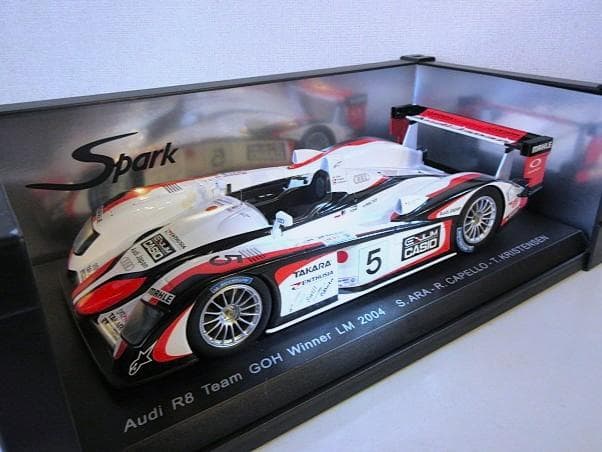 特価 Spark 1/18 アウディR8 チーム郷 2004 LM Winner