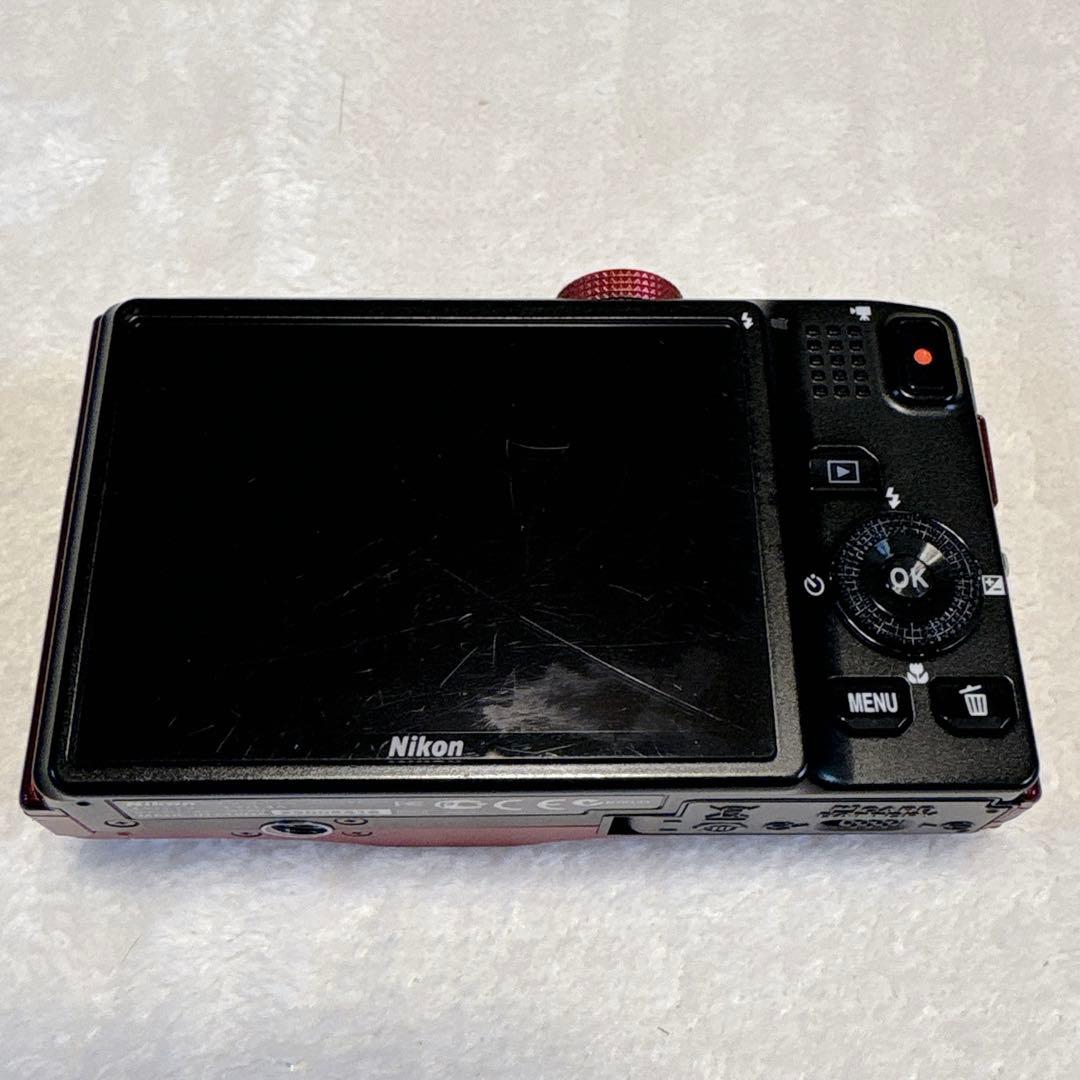 Nikon COOLPIX S8200 レッド