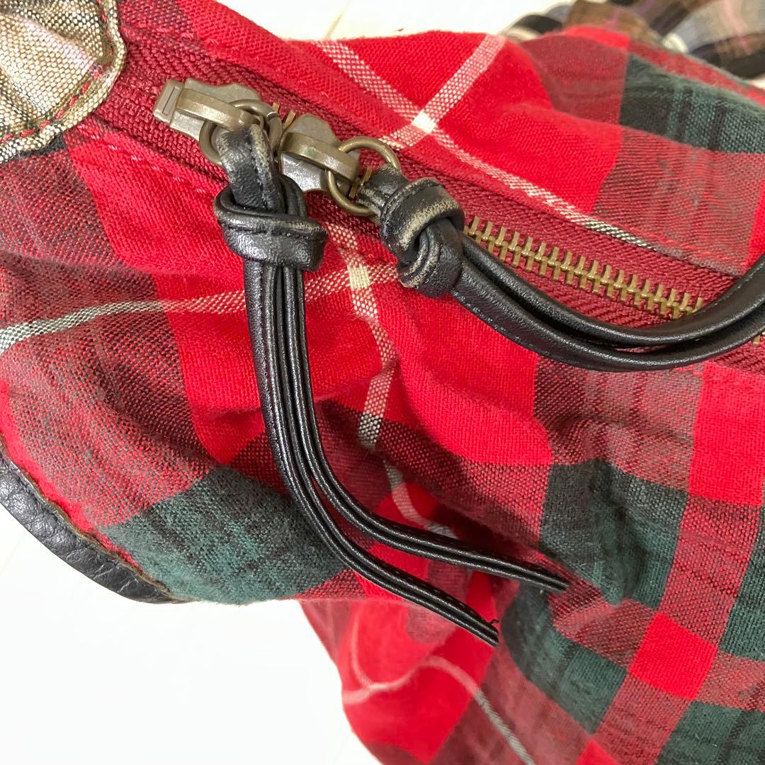 ヴィヴィアンウエストウッド　ショルダーバッグ　オーブ　チェック柄　クロスボディ