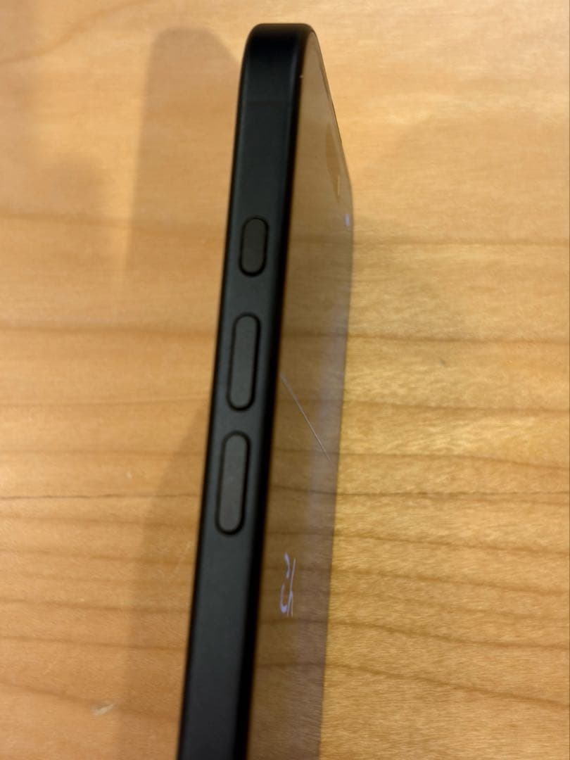 Apple iPhone 16 128 GB ブラック本体