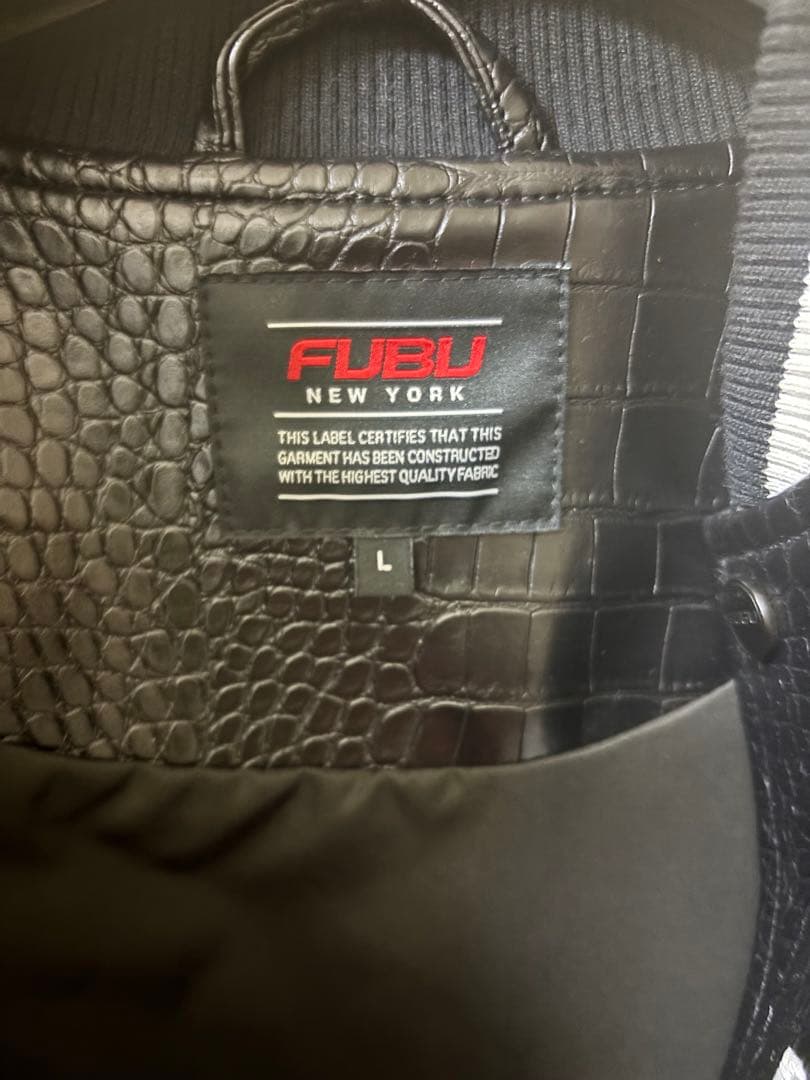 FUBU 黒スタジャン　クロコダイルパターン L