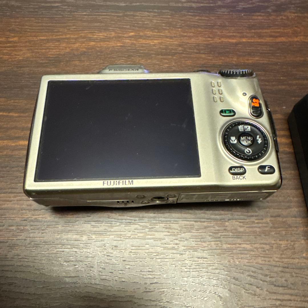 Fujifilm EXR 16メガCMOS デジタルカメラ 充電器付