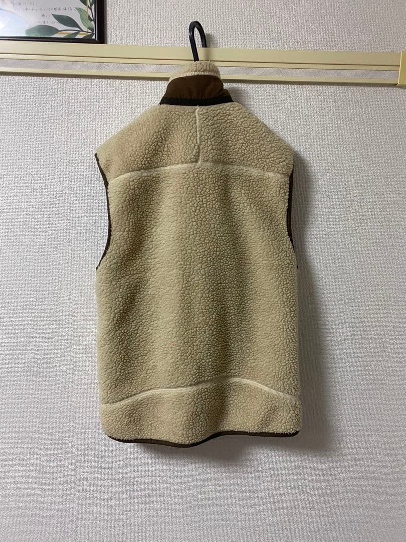 patagonia フリースベスト ベージュ