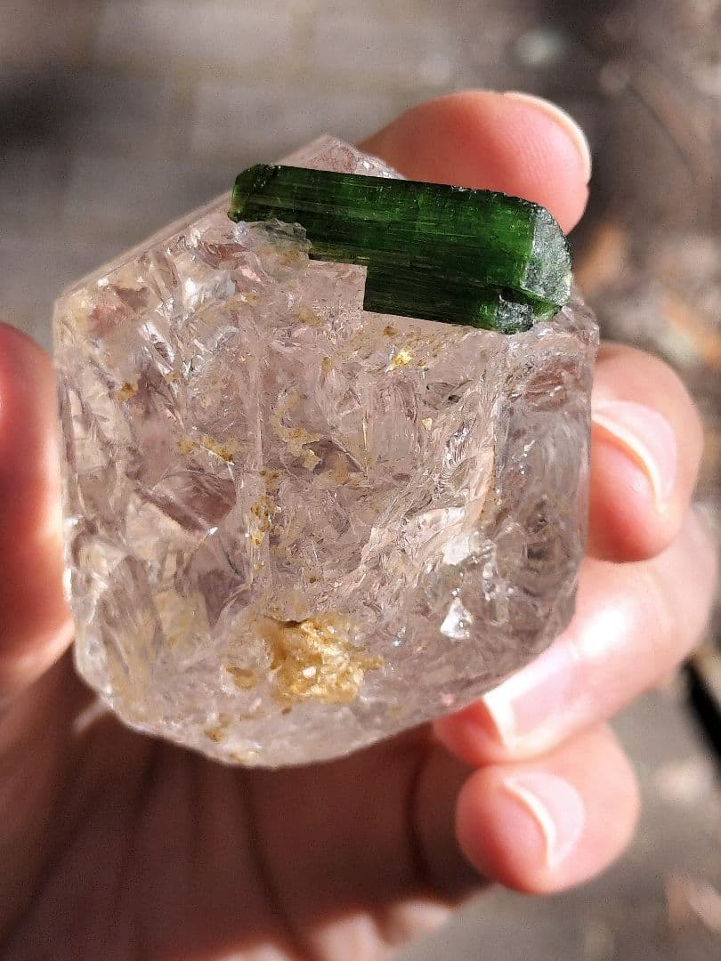 【奇跡的共演】グリーントルマリンオンクォーツ