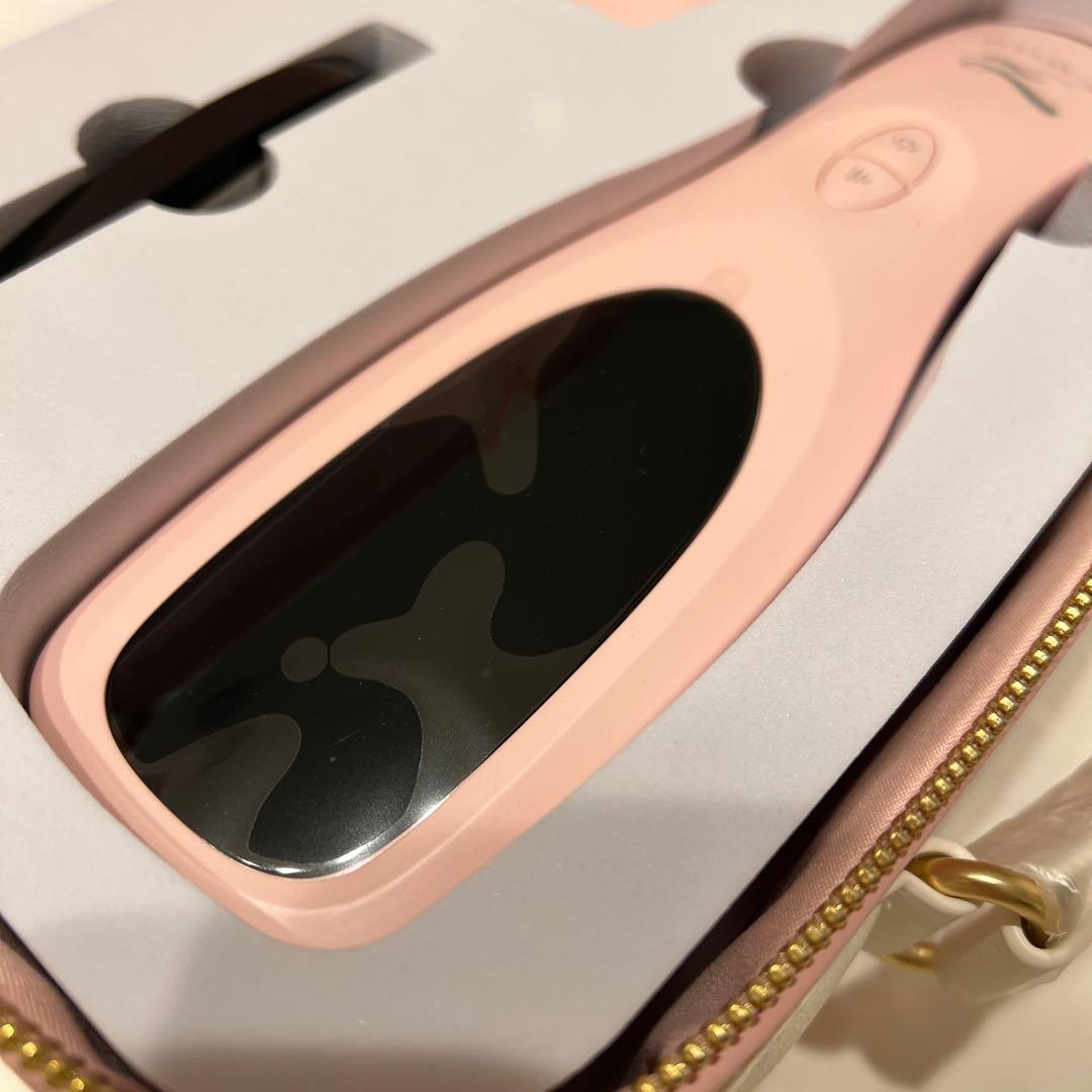 F-With Lumin Brush 美顔器