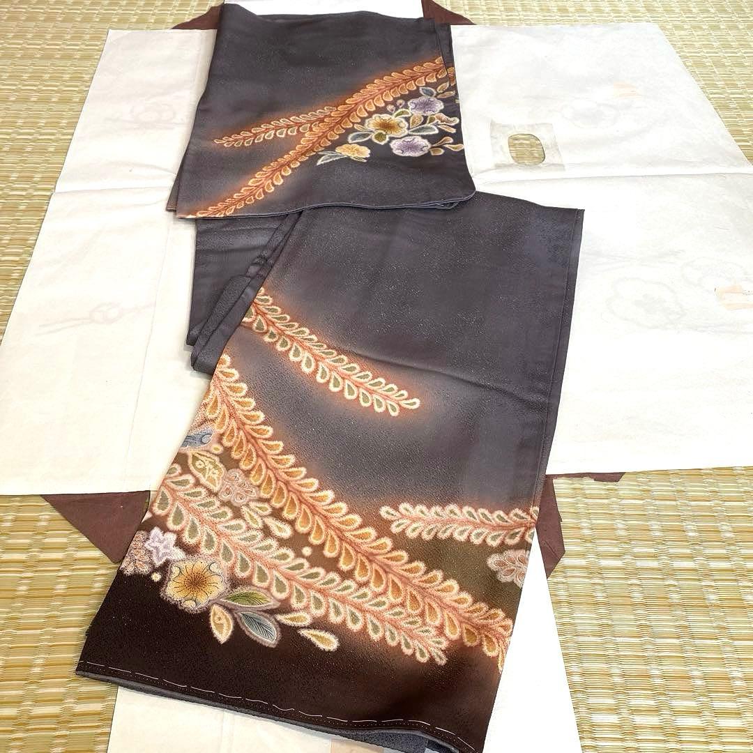 着物-辻が花着物61【未使用・しつけ付き】辻が花の訪問着 正絹 グレー系 高級品