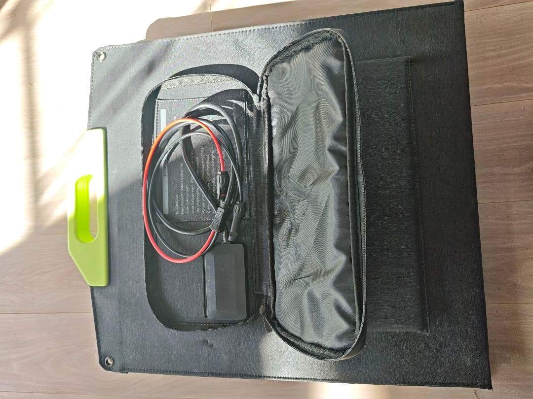 ポータブルソーラーパネル IP68防水