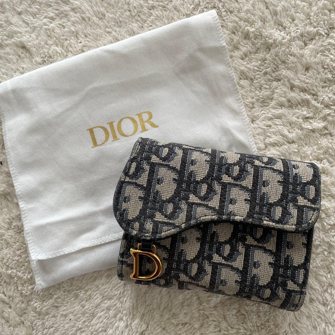 Diorのキャンバス製三つ折り財布