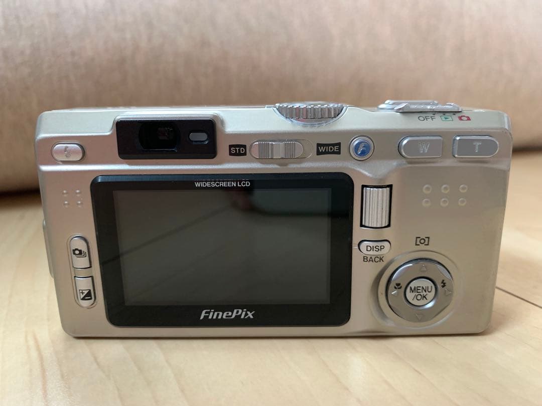 Fujifilm FinePix F710 デジタルカメラ