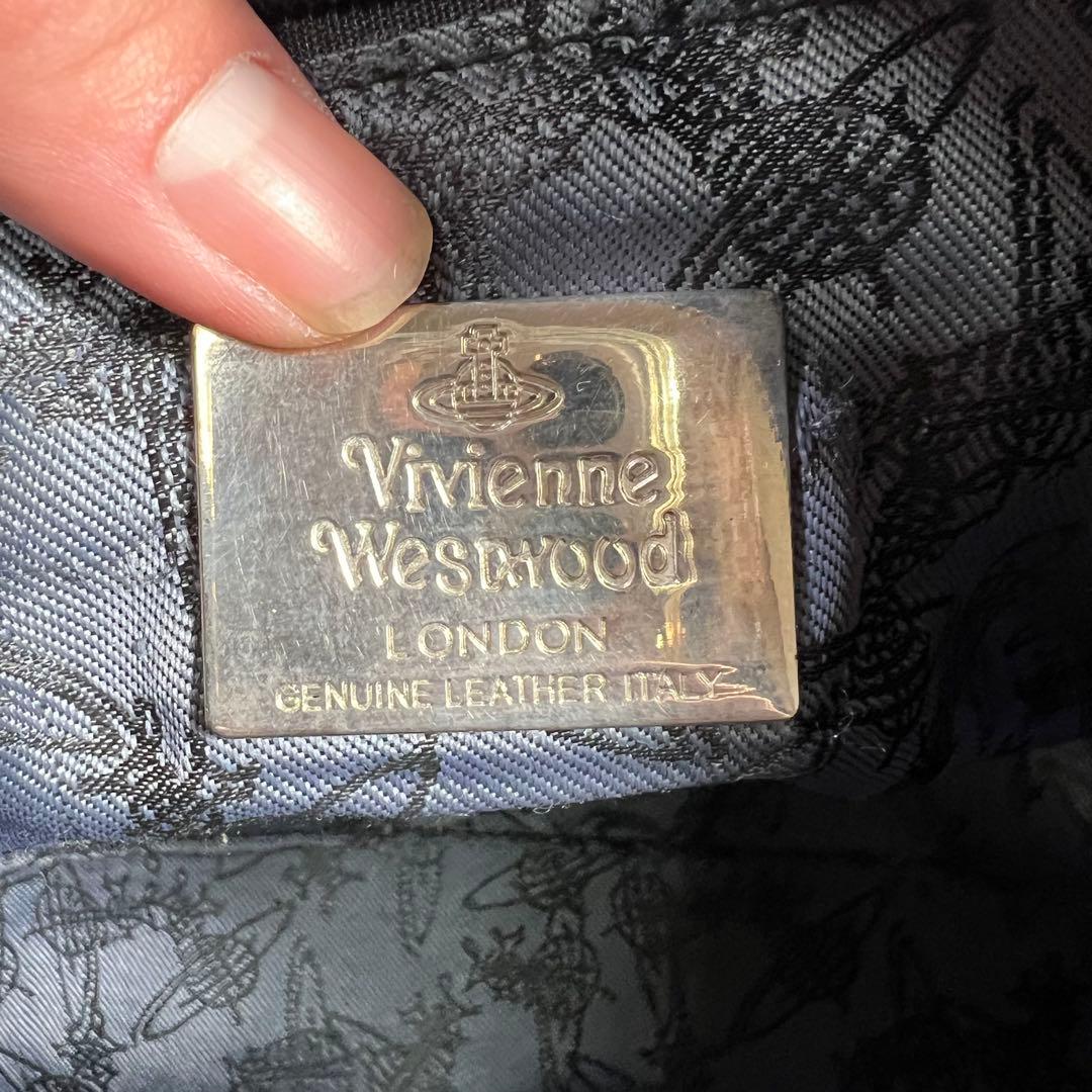 ヴィヴィアンウエストウッド ショルダーバッグ パンチングレザー ブラック