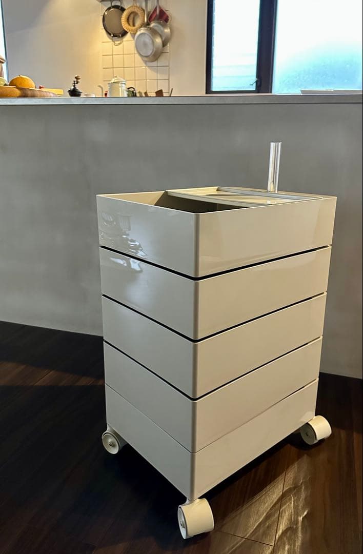 マジス MAGIS 360° コンテナ 5段 ライトグレー