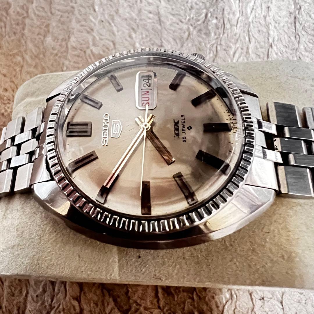 希少　美品稼働 ビンテージ時計6106-8141