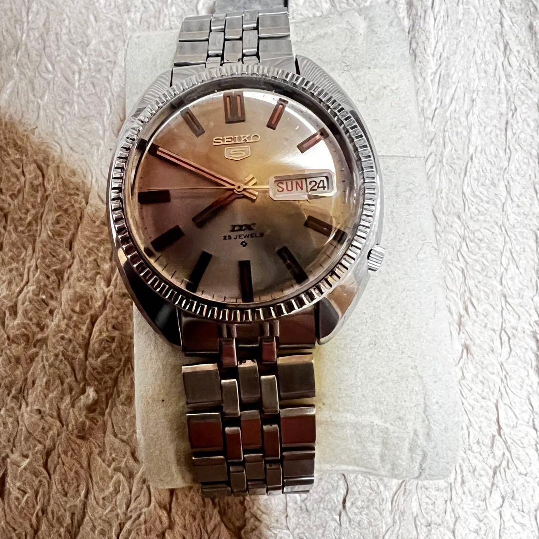 希少　美品稼働 ビンテージ時計6106-8141