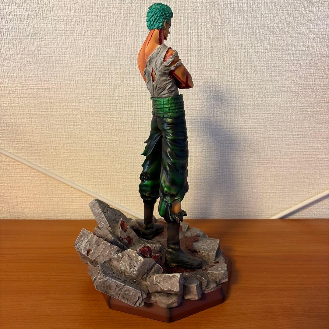 ワンピース　ゾロ　ガレージキット　フィギュア