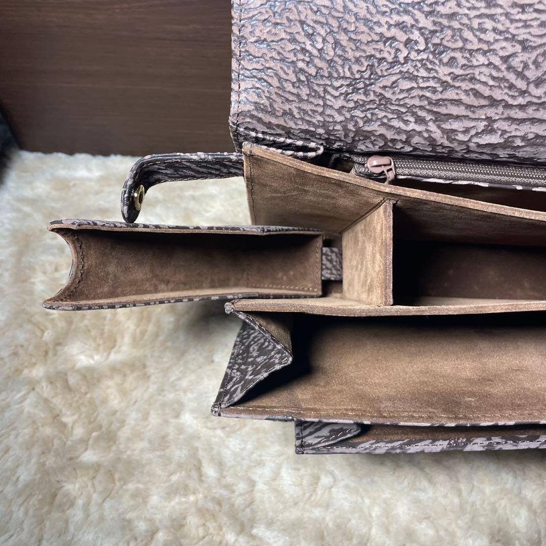 未使用級 【希少】KUDU革 セカンドバッグ amietアミエット製ダイヤル錠